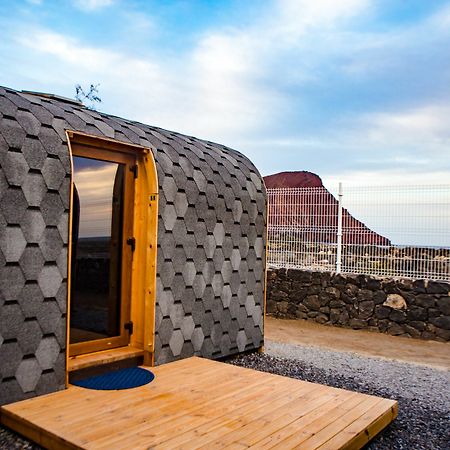 אל מדאנו Eco-Wooden Houses Camping Montana Roja מראה חיצוני תמונה