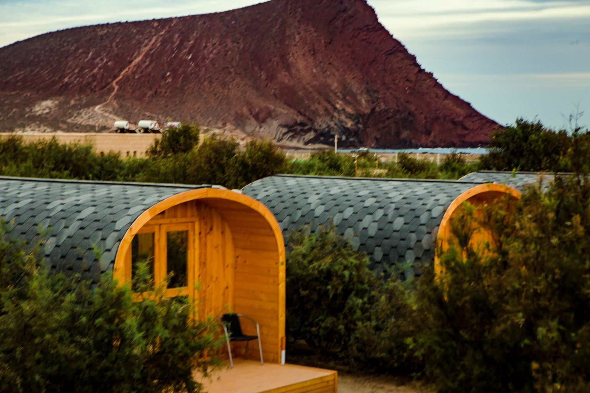 אל מדאנו Eco-Wooden Houses Camping Montana Roja מראה חיצוני תמונה